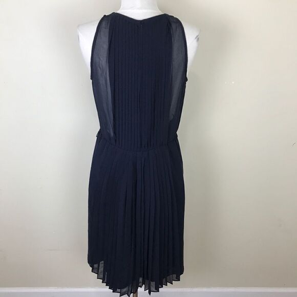 Diane Von Furstenberg Navy Ria Pleated Dress SZ 6 - Picture 3 of 8